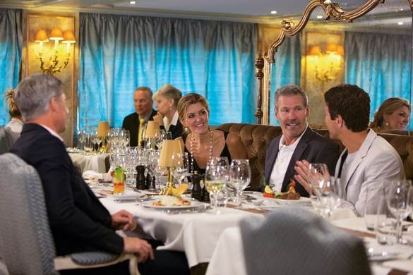 Uniworld SS Maria Theresa - Baroque Restaurant.jpg